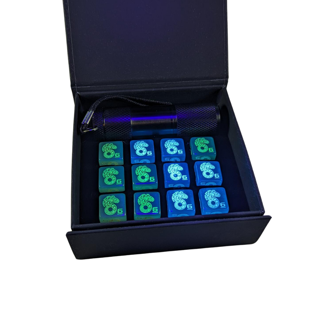 Shadowrun: UV Dice with Flashlight