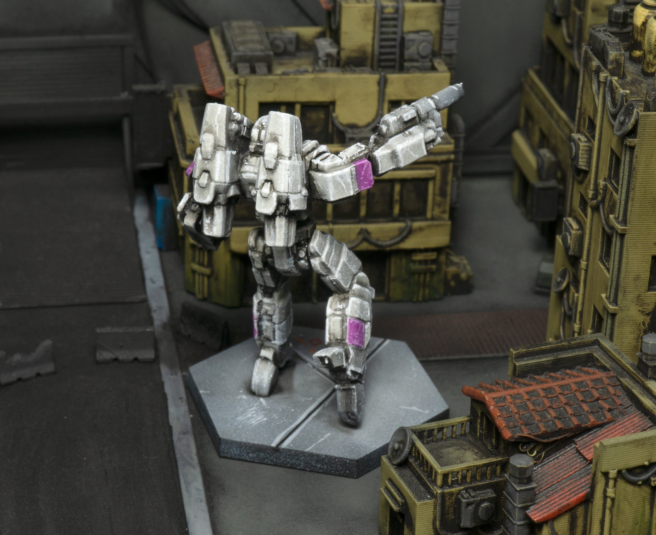 BattleTech: Phoenix Hawk (Premium Miniature)